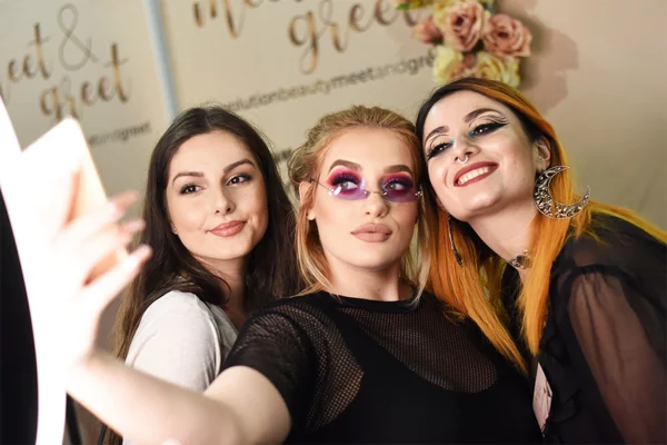 Revolution Beauty Serbia | Meet & Greet | 13. i 14. oktobar 2018.